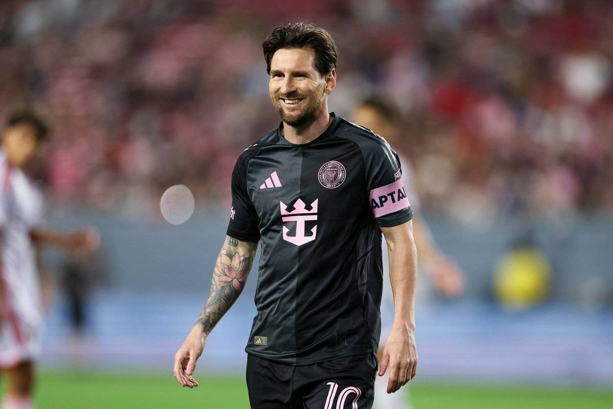 巴萨再度征服对手,梅西领衔攻击 巴萨再度征服对手,梅西领衔攻击