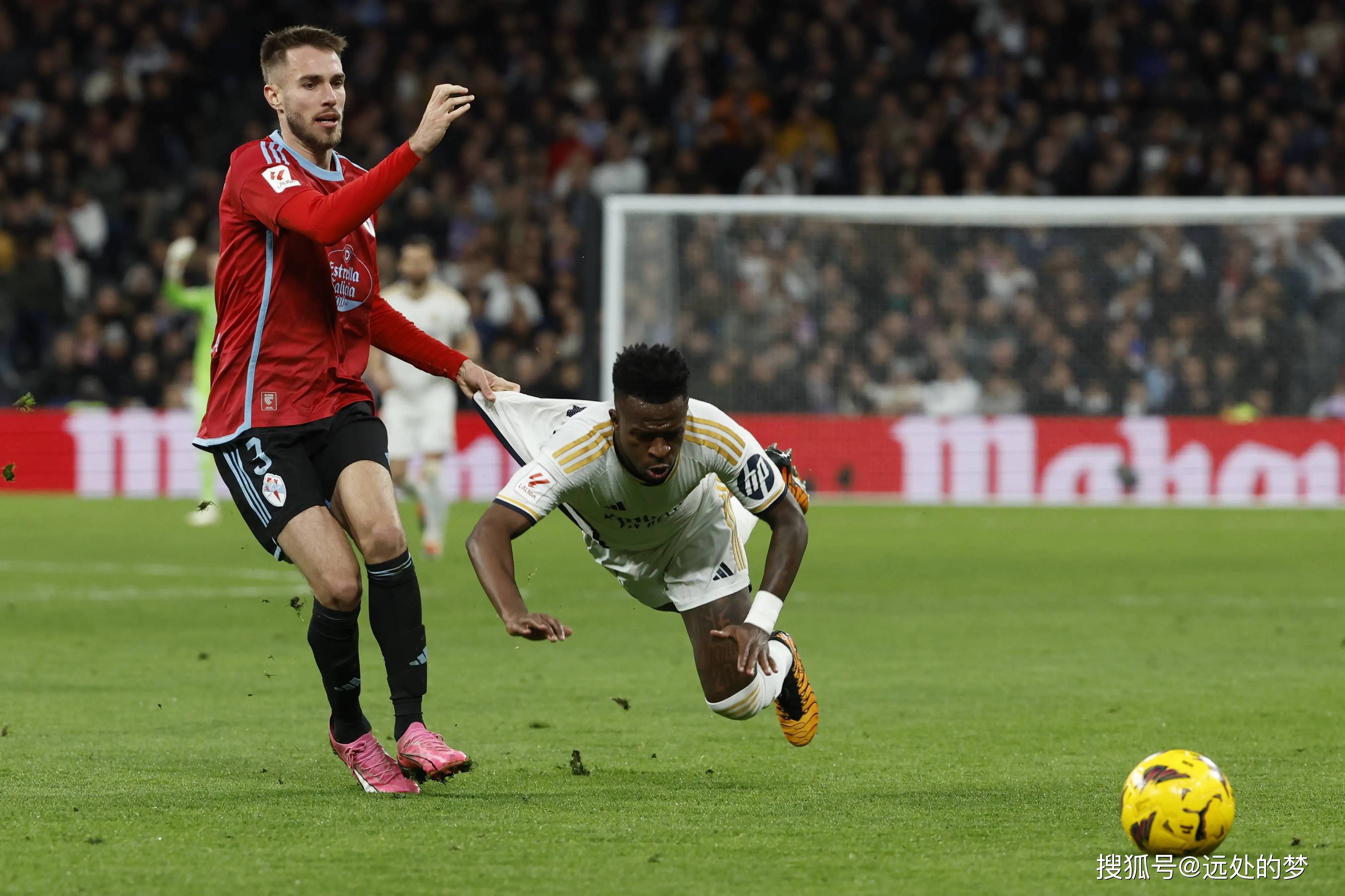 奥萨苏纳球员以全力争取晋级机会 奥萨苏纳球员以全力争取晋级机会