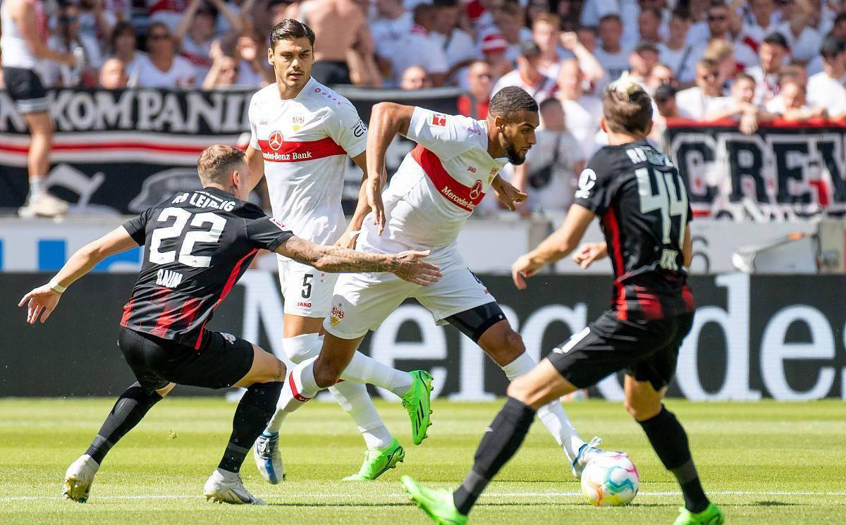 斯图加特主场连败,球队陷入低谷的简单介绍 斯图加特主场连败,球队陷入低谷的简单介绍