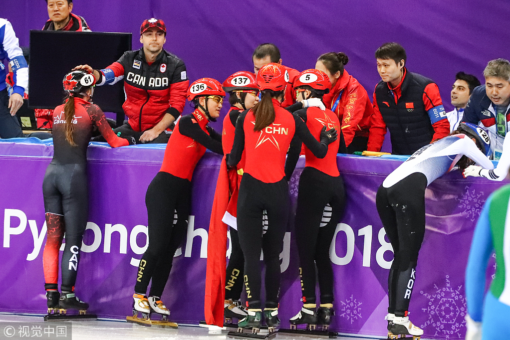 多特蒙德卫冕冠军告吹,争议判罚引发球迷愤怒 多特蒙德卫冕冠军告吹,争议判罚引发球迷愤怒