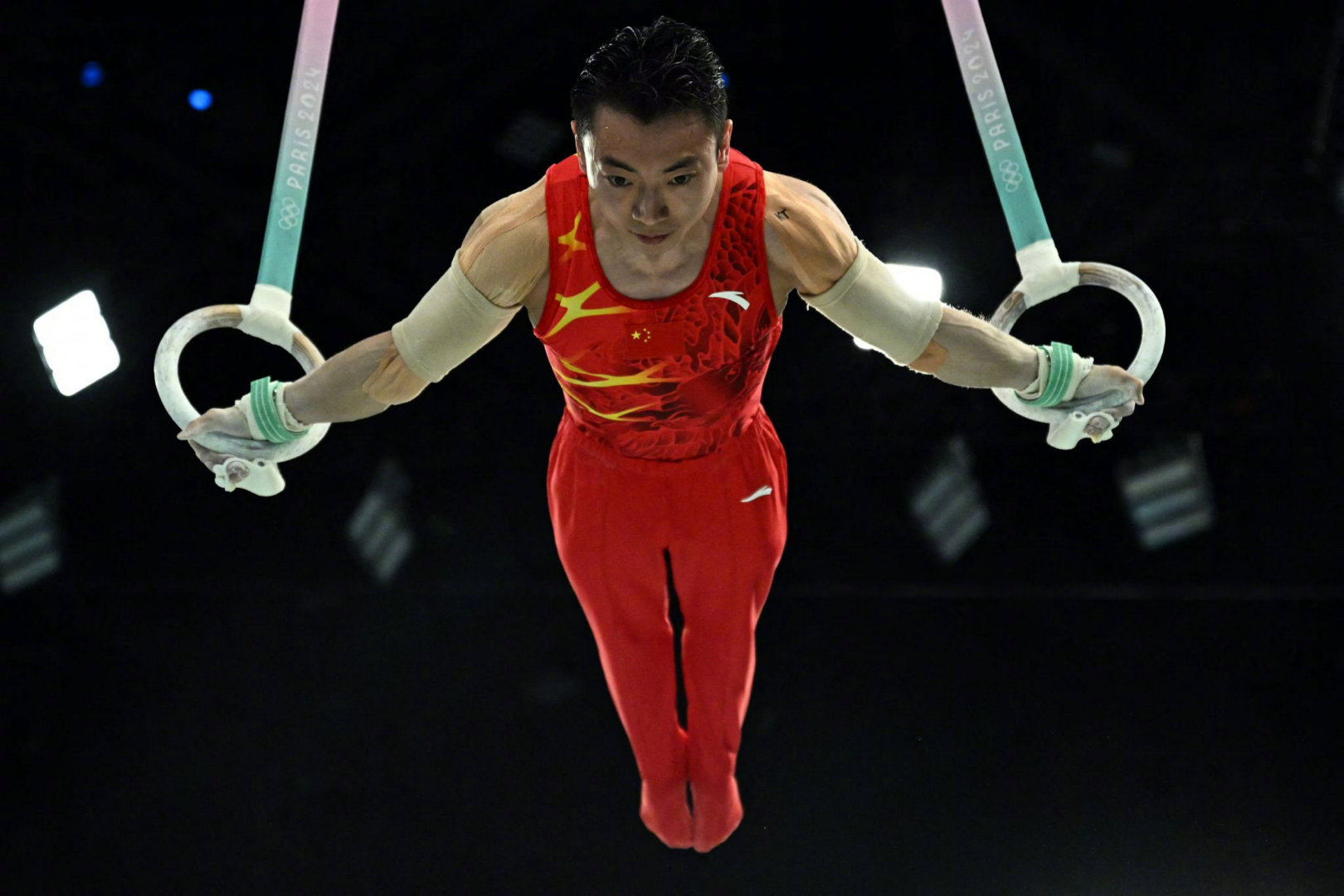 体操比赛中法国运动员夺得金牌的简单介绍 体操比赛中法国运动员夺得金牌的简单介绍