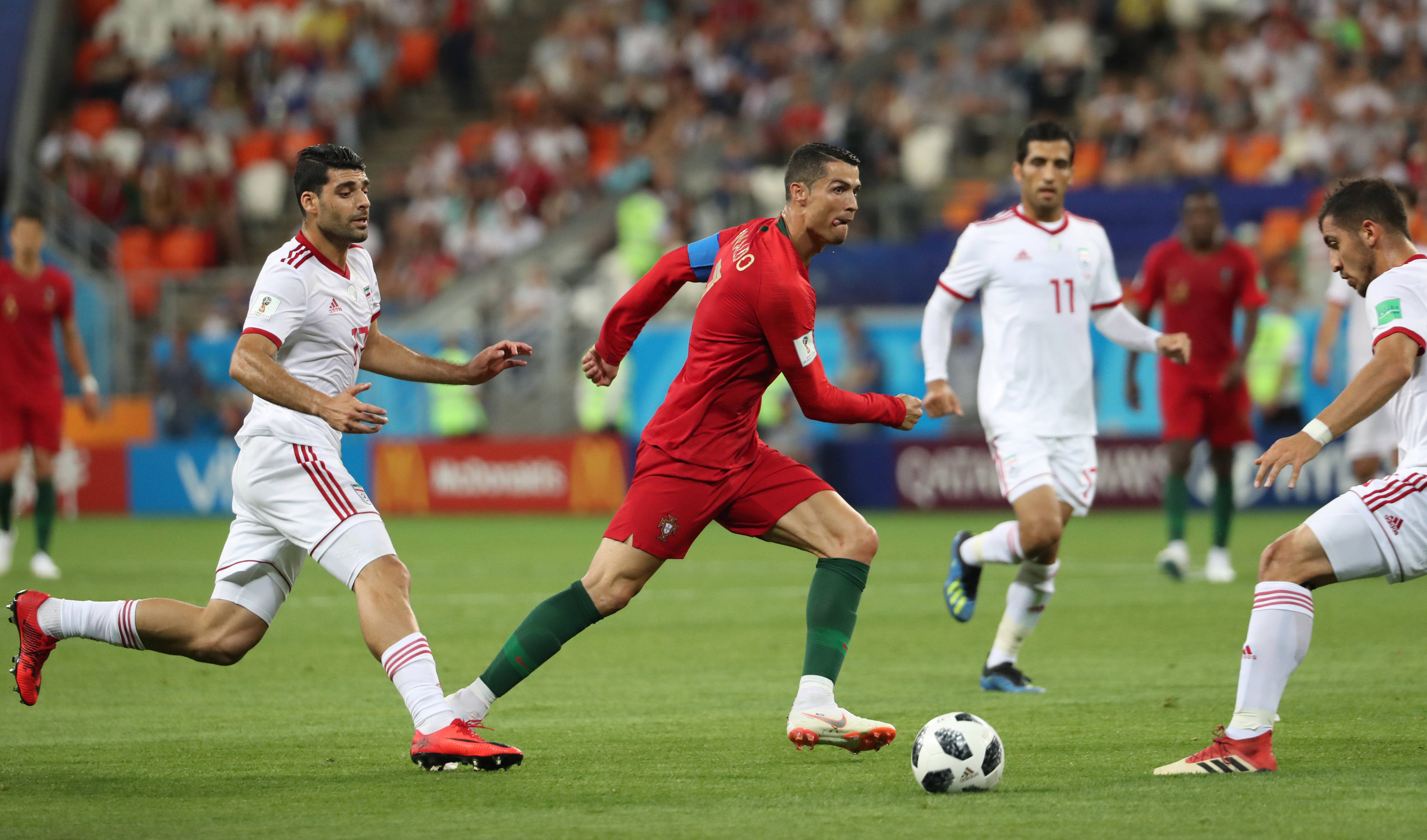 开云平台-萨索洛团队配合默契，击败对手实现胜利的简单介绍