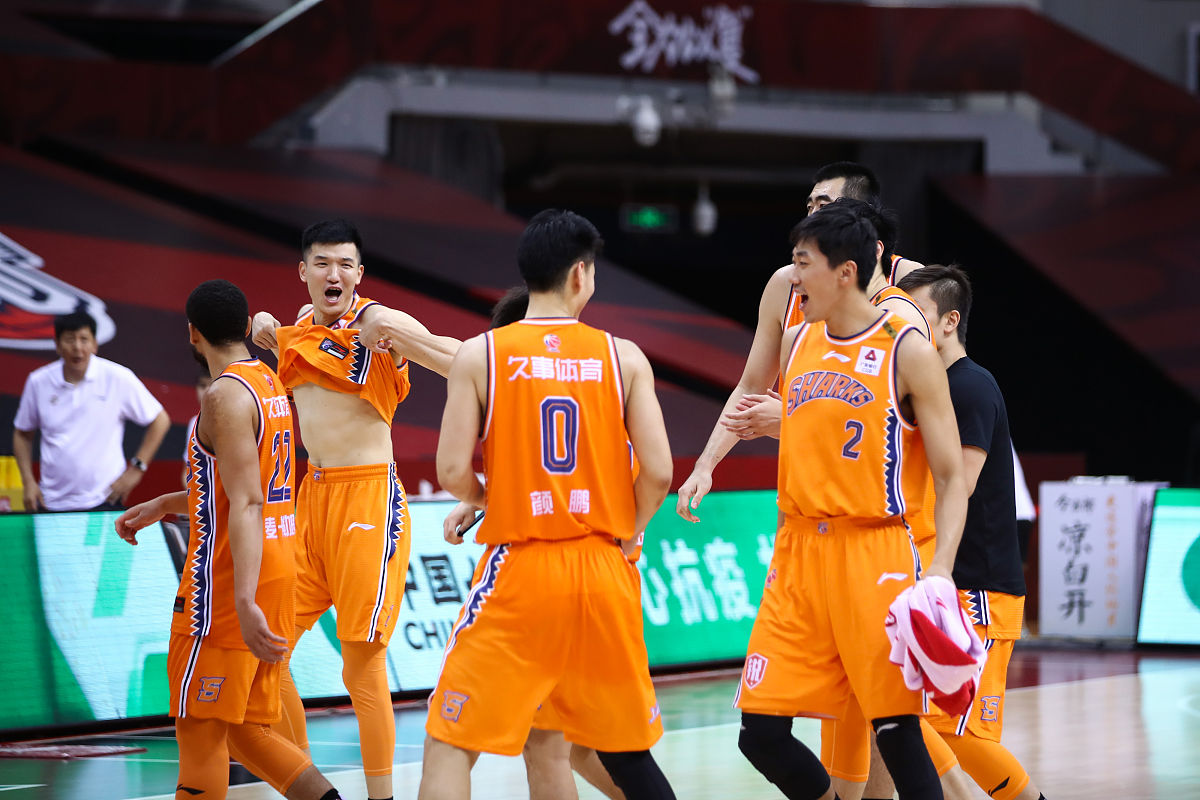 江苏队展现实力,挺进季后赛 江苏队展现实力,挺进季后赛