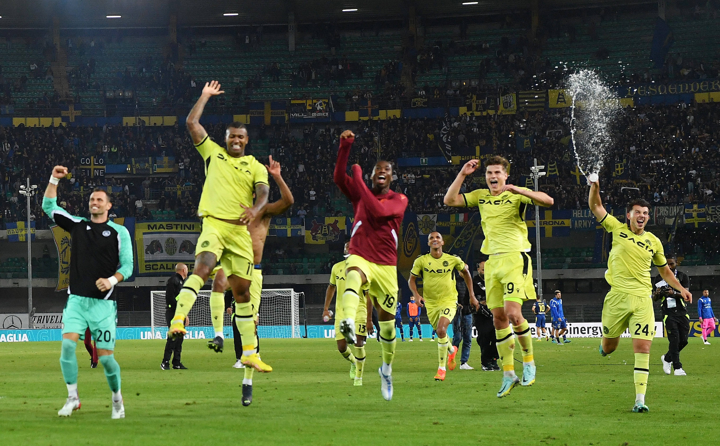 乌迪内斯经受考验,主场完胜对手的简单介绍 乌迪内斯经受考验,主场完胜对手的简单介绍