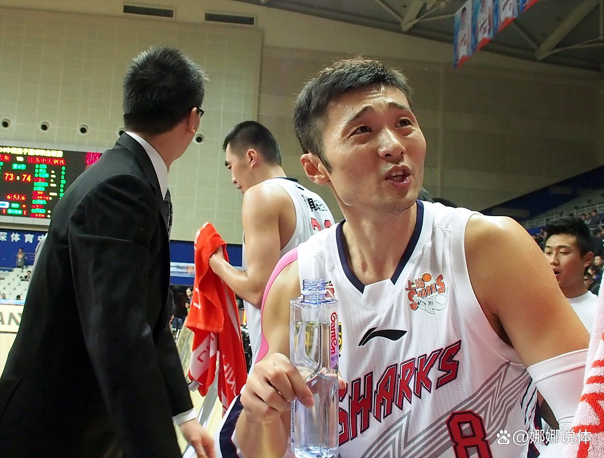 队长受伤缺席下一场比赛,备战困难的简单介绍 队长受伤缺席下一场比赛,备战困难的简单介绍