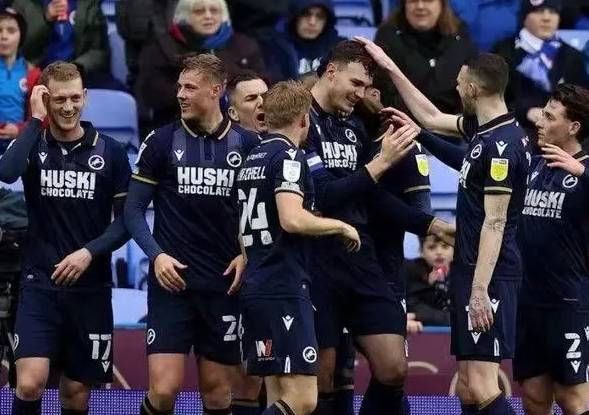 开云平台-关于沃特福德外援表现抢眼，帮助球队战胜米尔沃尔的信息