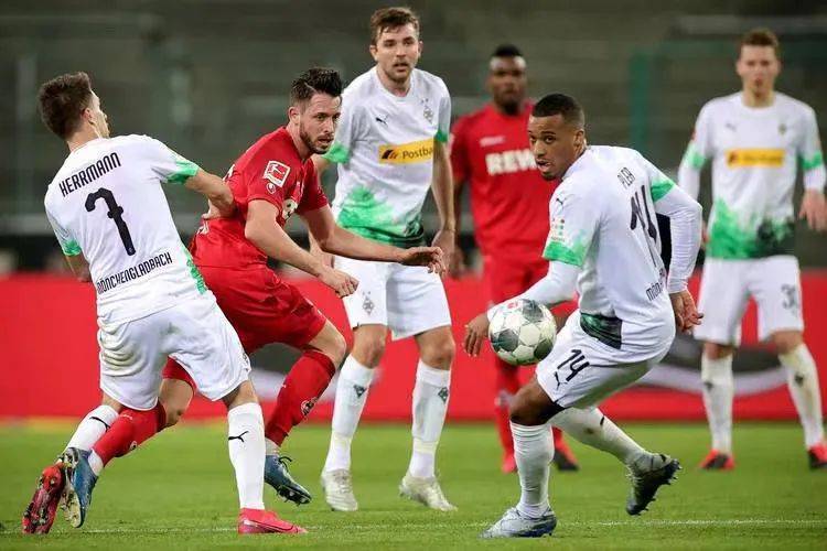 凯泽斯劳滕球队在比赛中表现抢眼夺冠的简单介绍