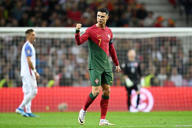 开云体育下载-葡萄牙队全力作战，努力争取胜利