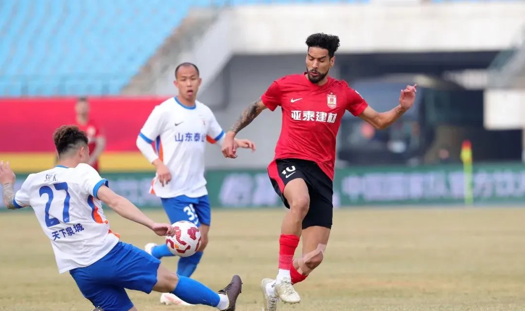 开云平台-长春亚泰客场大胜，实现三连胜奇迹！