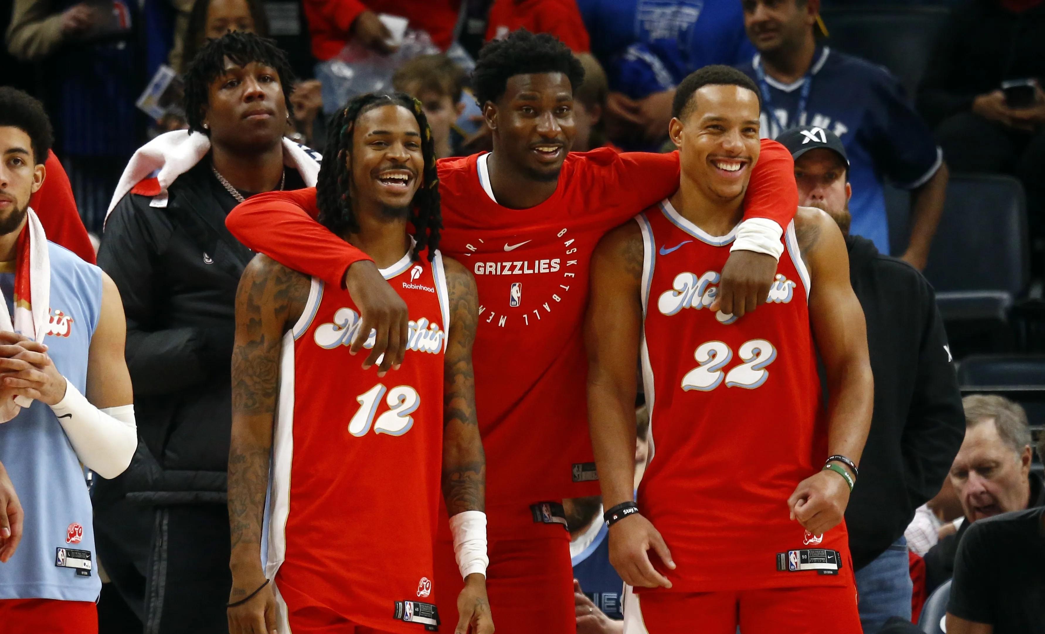 开云下载-灰熊队主场取胜，球迷欢呼呐喊