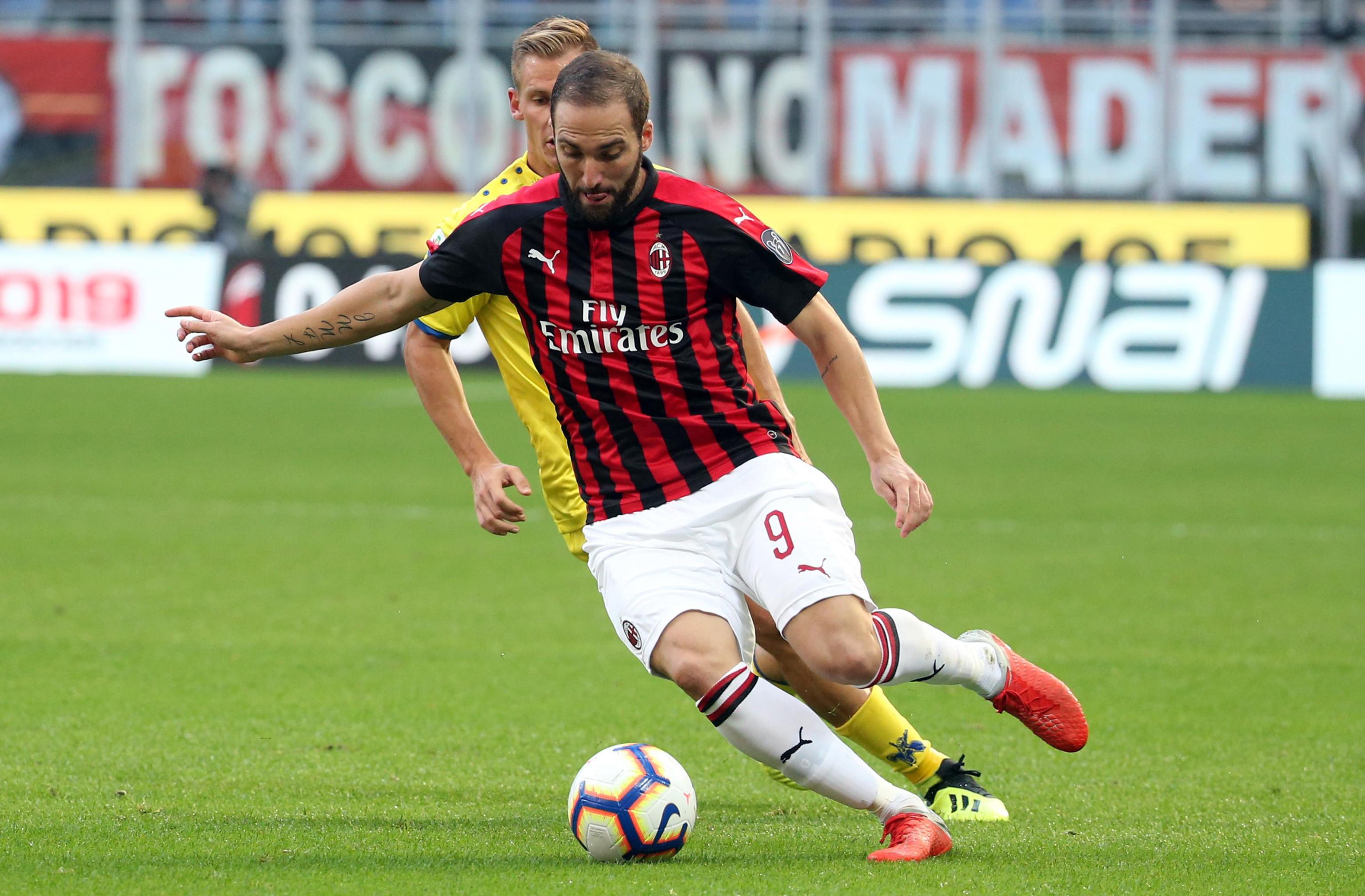 开云体育官方网站-苏索两球破门，AC米兰-战胜切沃取得胜利