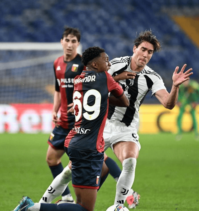 尤文图斯全队比赛集训,备战下一场对决 尤文图斯全队比赛集训,备战下一场对决