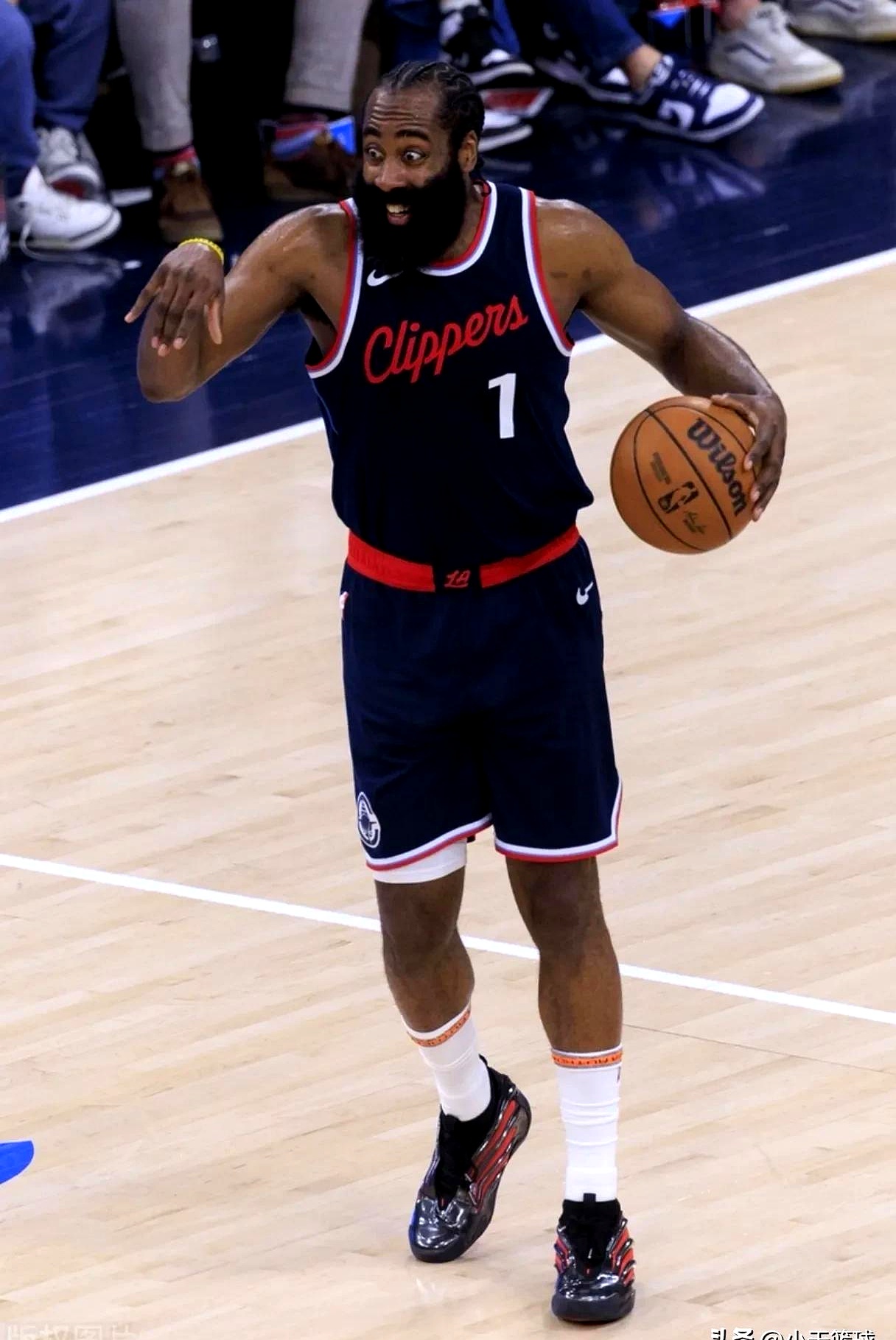 快船内线欠佳,或成为季后赛败笔 快船内线欠佳,或成为季后赛败笔