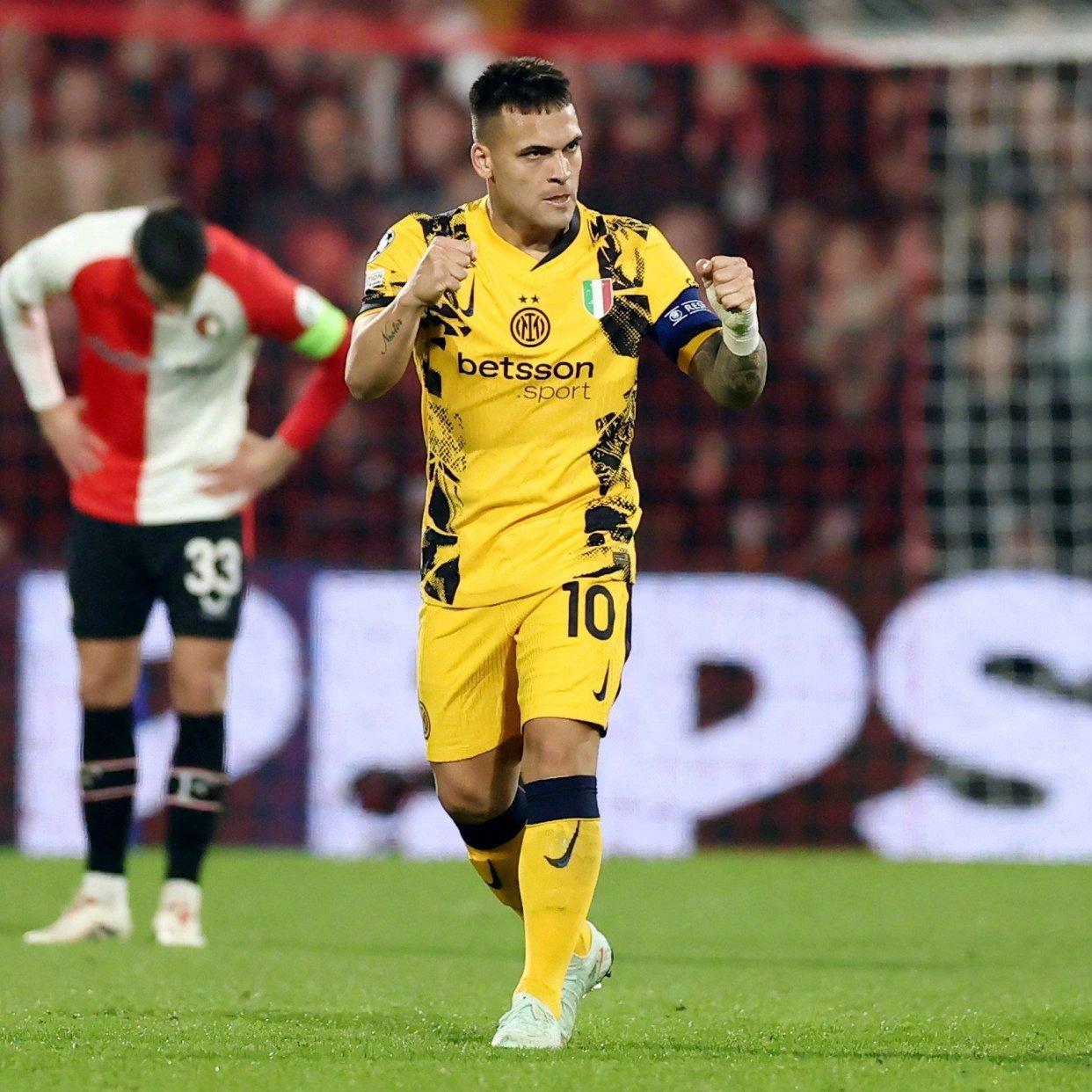 里昂前锋大放异彩，砍下多粒进球为球队锁定胜局