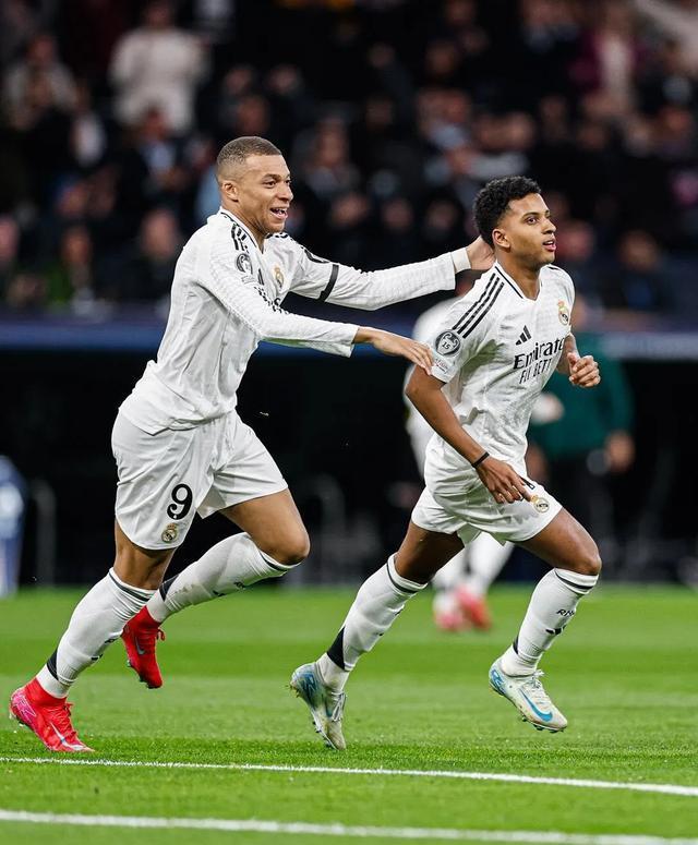 欧冠预选赛难解难分胜负几何引人猜疑 欧冠预选赛难解难分胜负几何引人猜疑