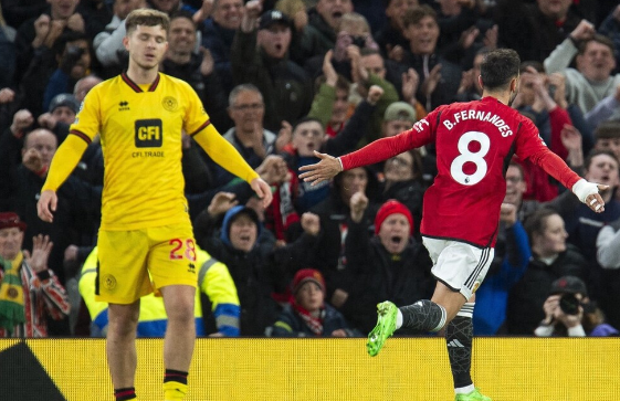 伯恩利后卫建功,率队终结连败 伯恩利后卫建功,率队终结连败