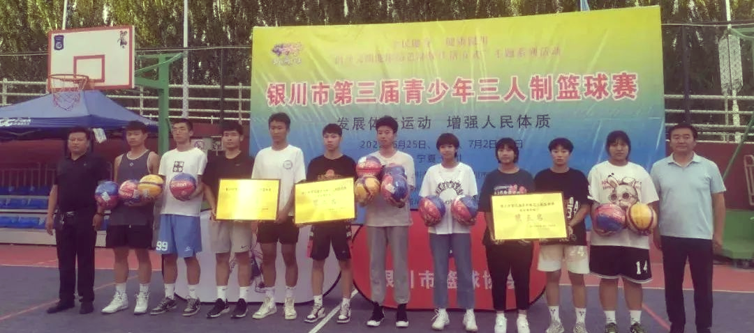 宁夏男篮在场上打出出色比赛,豪取胜利 宁夏男篮在场上打出出色比赛,豪取胜利