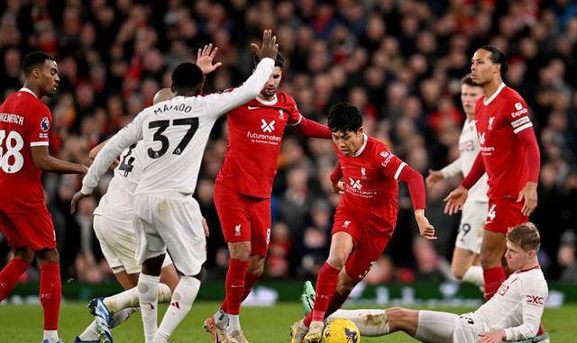 关于利物浦前景堪忧，冠军梦想岌岌可危！的信息