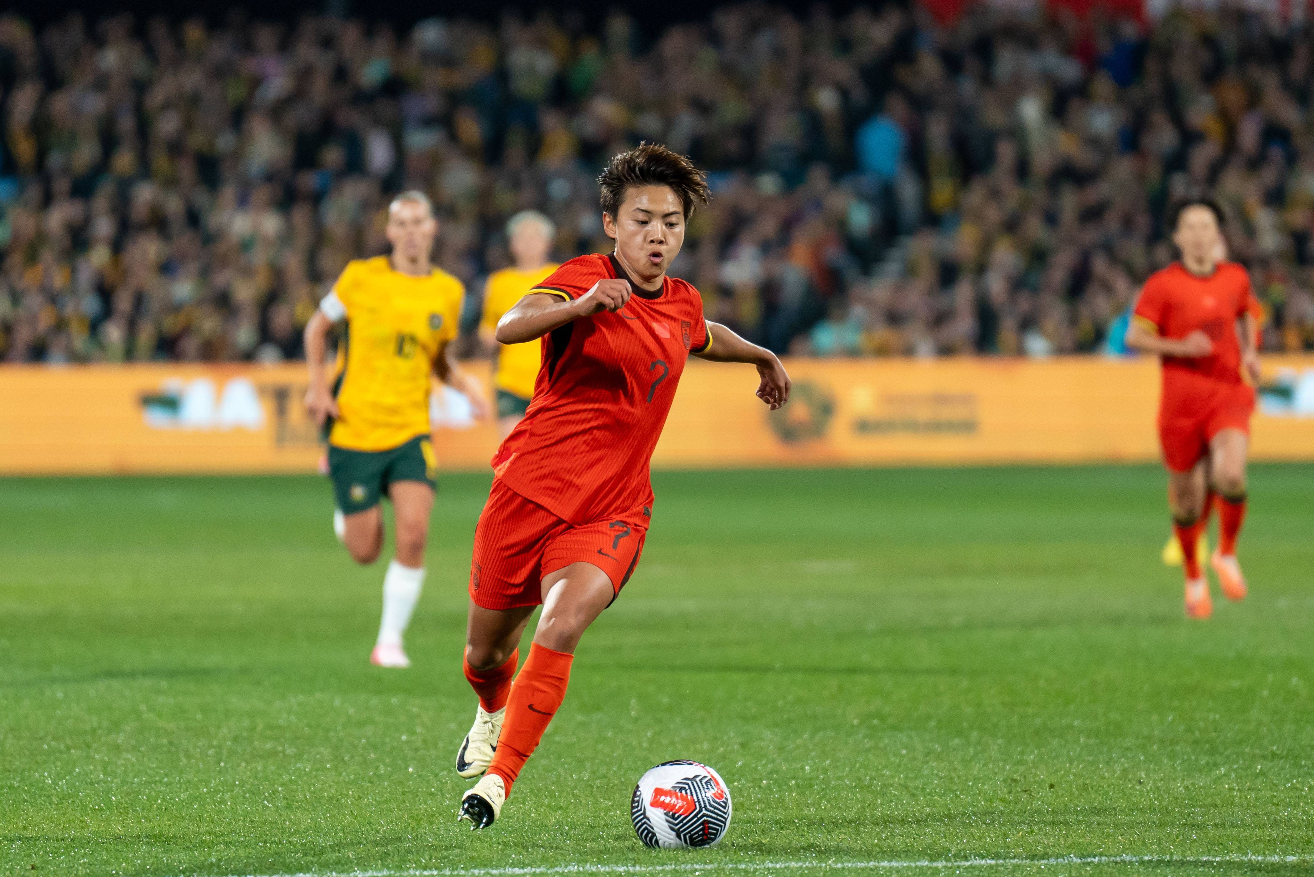 开云体育-包含女足比赛场上中国队凭借实力赢得胜利的词条