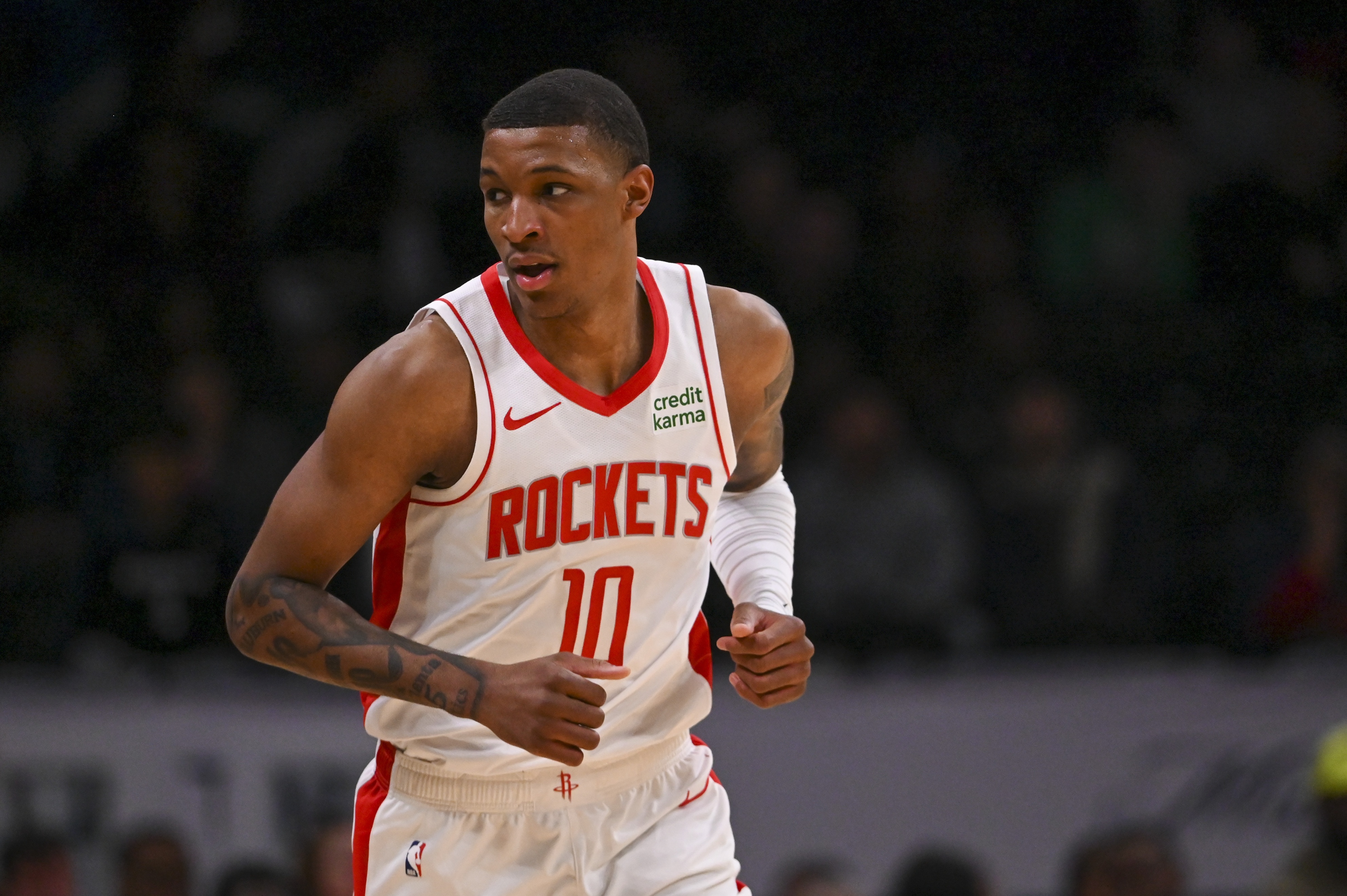 开云体育下载-火箭险胜奇才，晋级东部冠军赛一役！