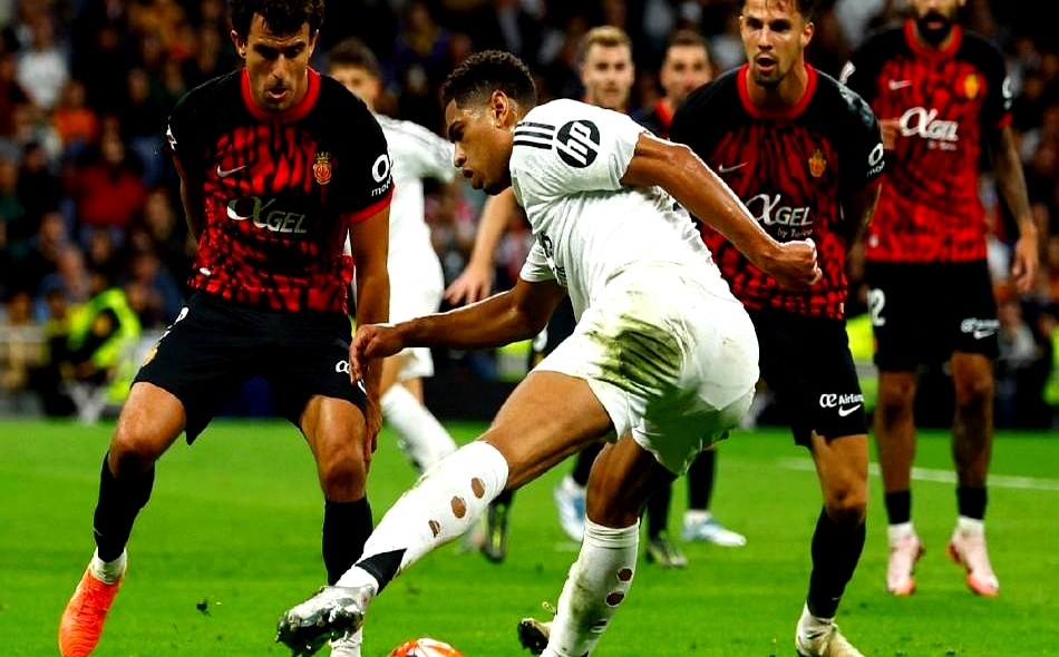 开云体育下载-皇家马德里遭遇失利，球队面临新考验