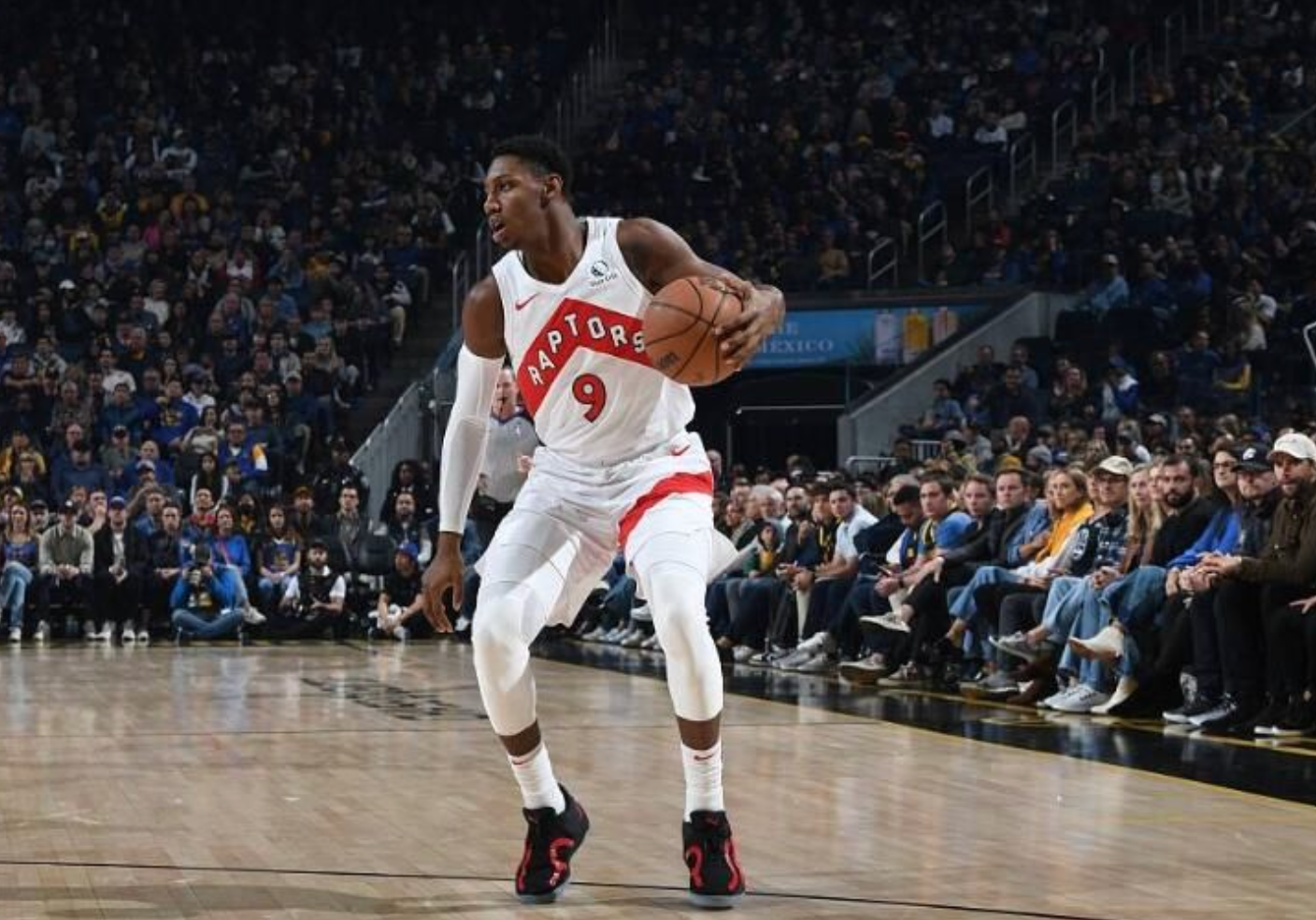 开云体育登录-猛龙战胜对手，队员表现出色赢得掌声的简单介绍