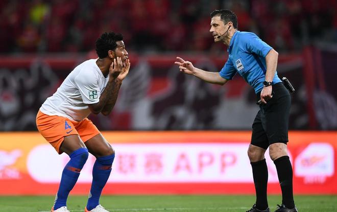 开云体育app-杭州绿城客场不敌山东鲁能，遭遇失败的简单介绍