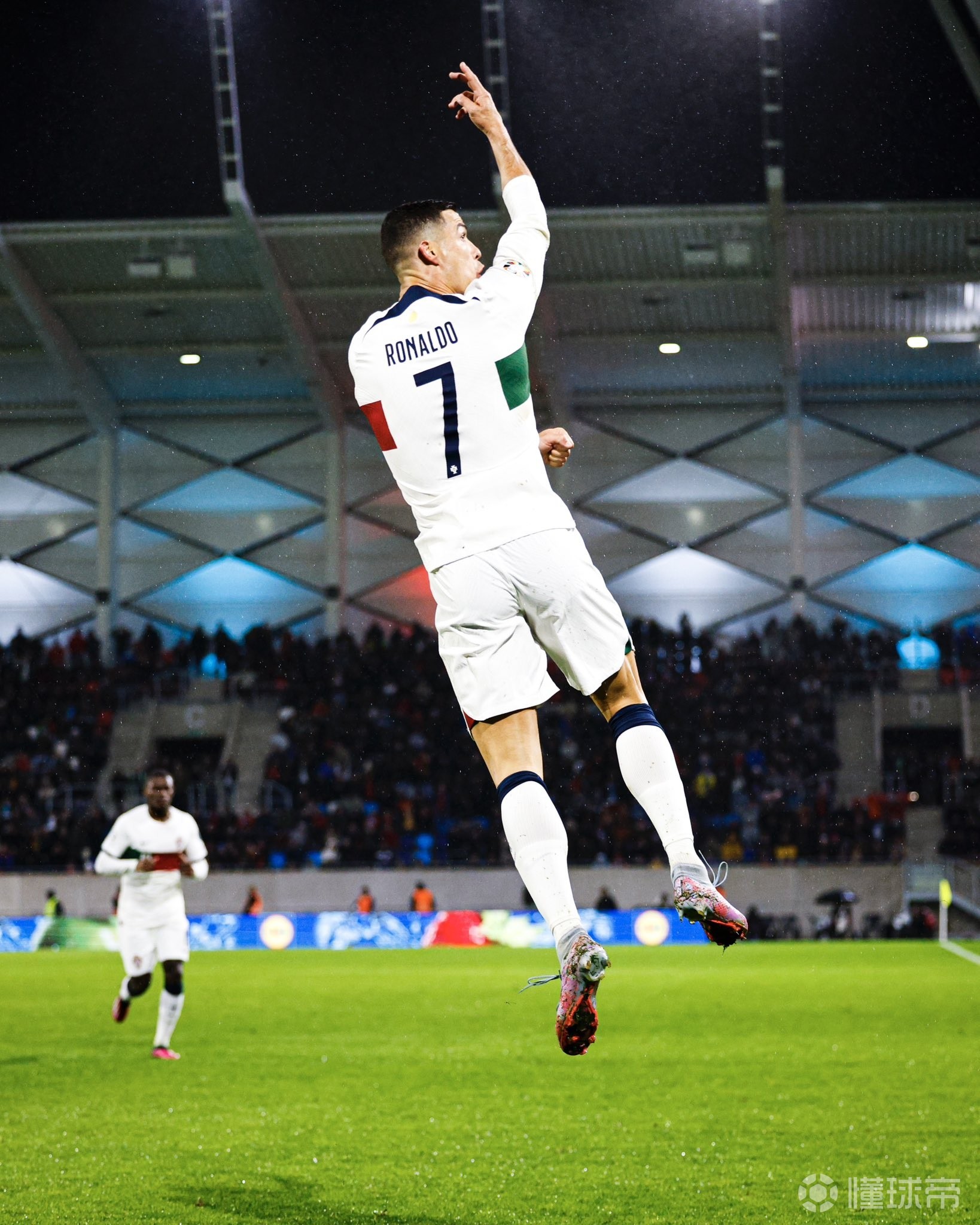 开云体育入口-那不勒斯大胜克罗托内，全取三分的简单介绍