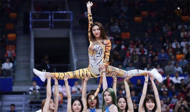 开云体育下载-体育赛事独领风骚，球场氛围独具一格