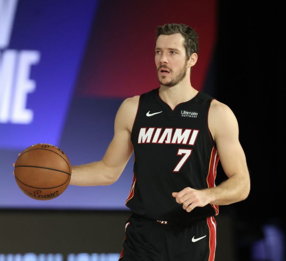 雄鹿主帅鲍德温宣布球队正式签下自由球员史蒂文森的简单介绍