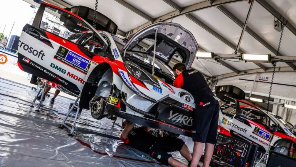 开云平台-梅赛德斯险胜阿斯顿马丁，勒克莱尔状态火热的简单介绍