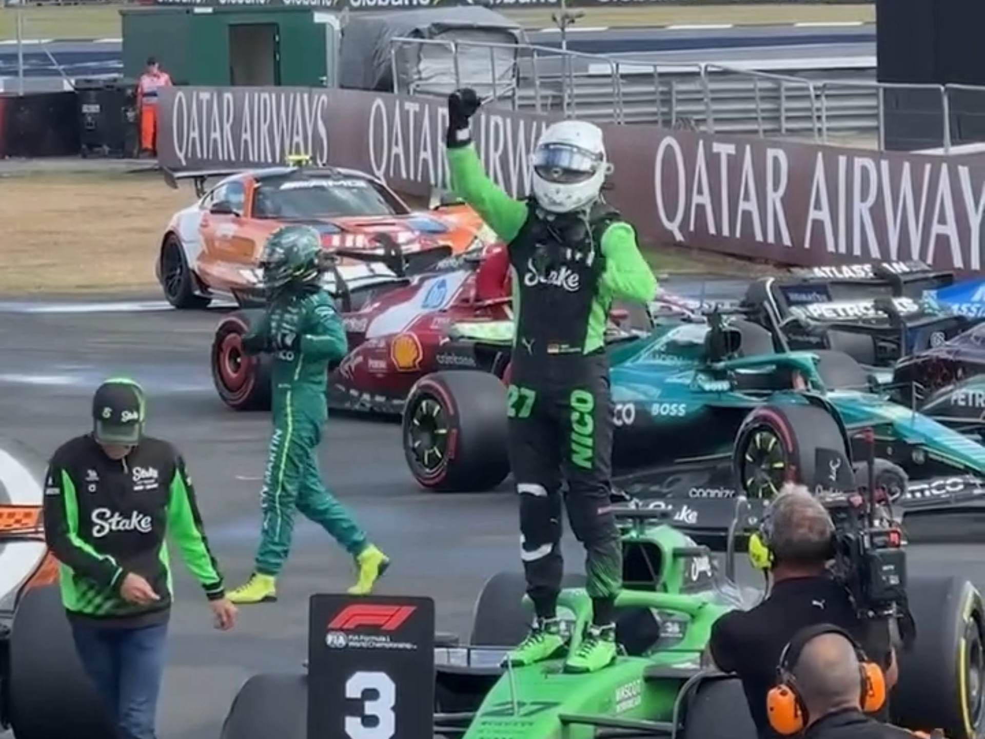 包含索伯车队碾压迈凯伦,周冠宇扛起全队的词条 包含索伯车队碾压迈凯伦,周冠宇扛起全队的词条